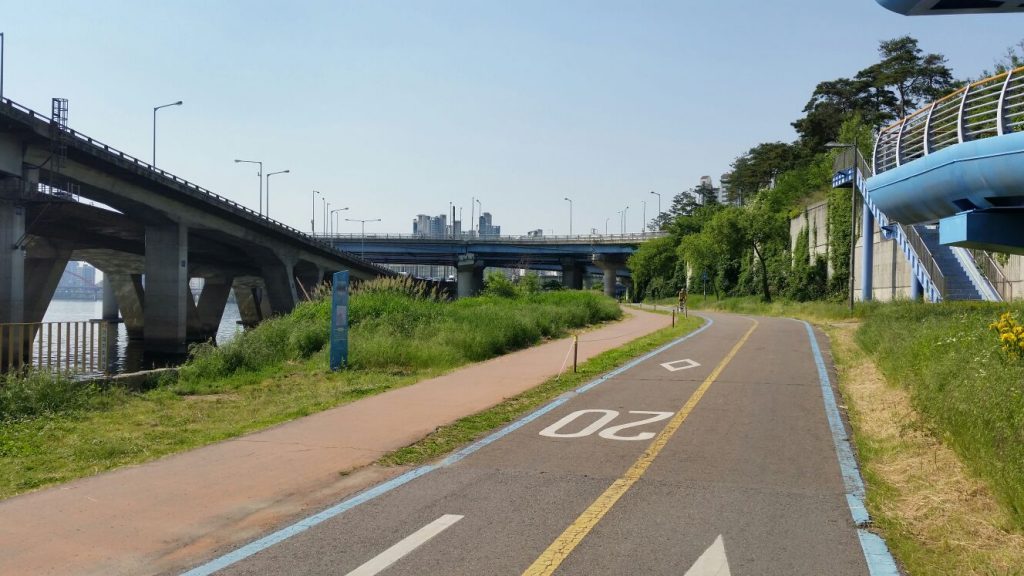 Yeouido (5) - vélo au bord de la riviere Han - Blog corée du Sud - the korean dream
