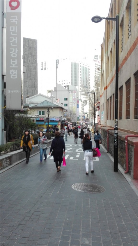 Myeondong echanger des wons - blog corée du sud - the korean dream