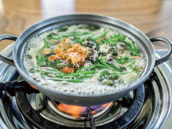 JEJU Table Cooking (Budae Jjigae, Kimchi Jjigae, etc.)